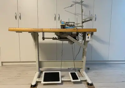 Průmyslový overlock Kingtex SH-7000 Series.