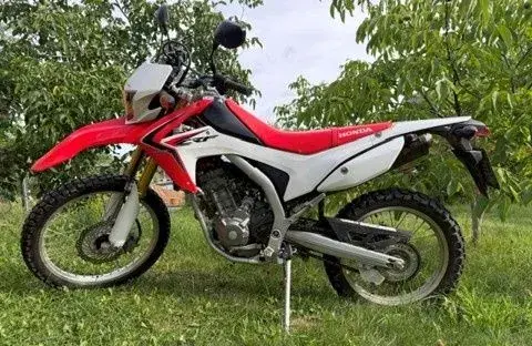 Honda 250 CRF L v perfektním stavu