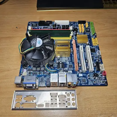 set základní deska + procesor + ram