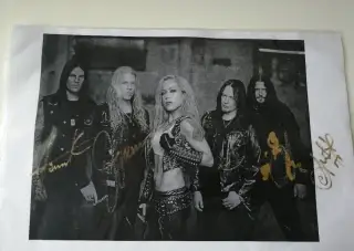 Podpisy kapely ARCH ENEMY
