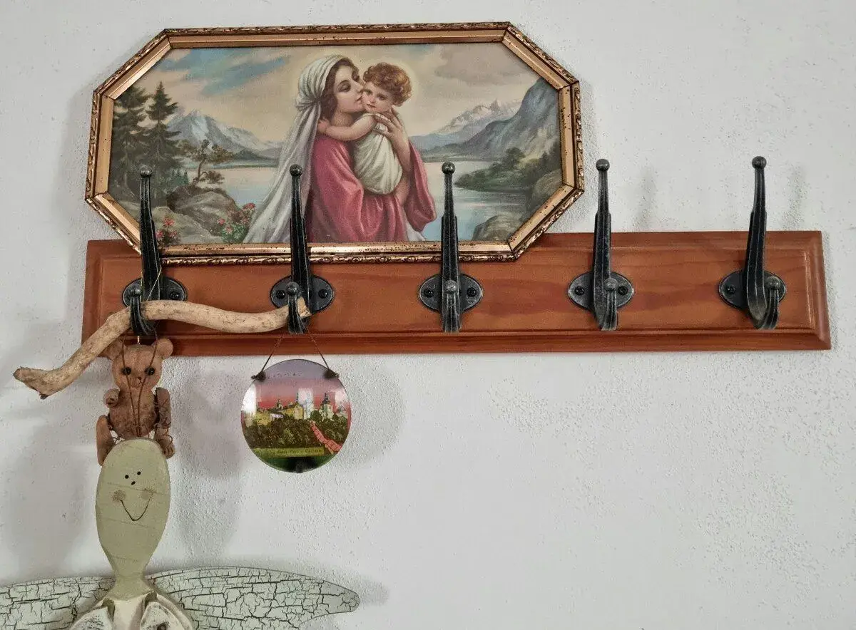 Ikea Leksvik věšák na stěnu mořidlo antik Leskvik