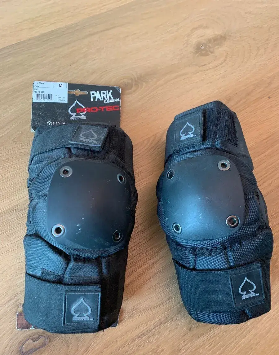 Chrániče loktů Pro-Tec vel. M