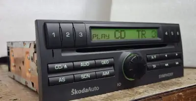 Autorádio Škoda Symphony na CD do Fabie 1