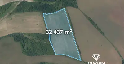 Pole 32 437 m², Podíl 50 % o výměře 16 219 m²