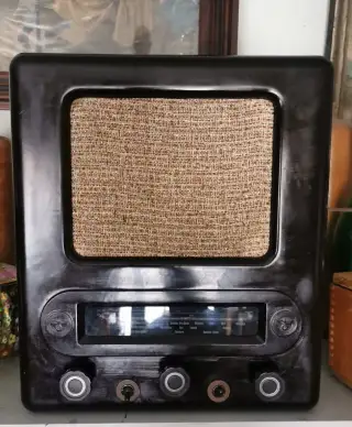 Starožitné rádio VE 301