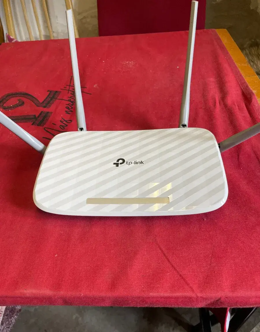 WIFI ROUTER