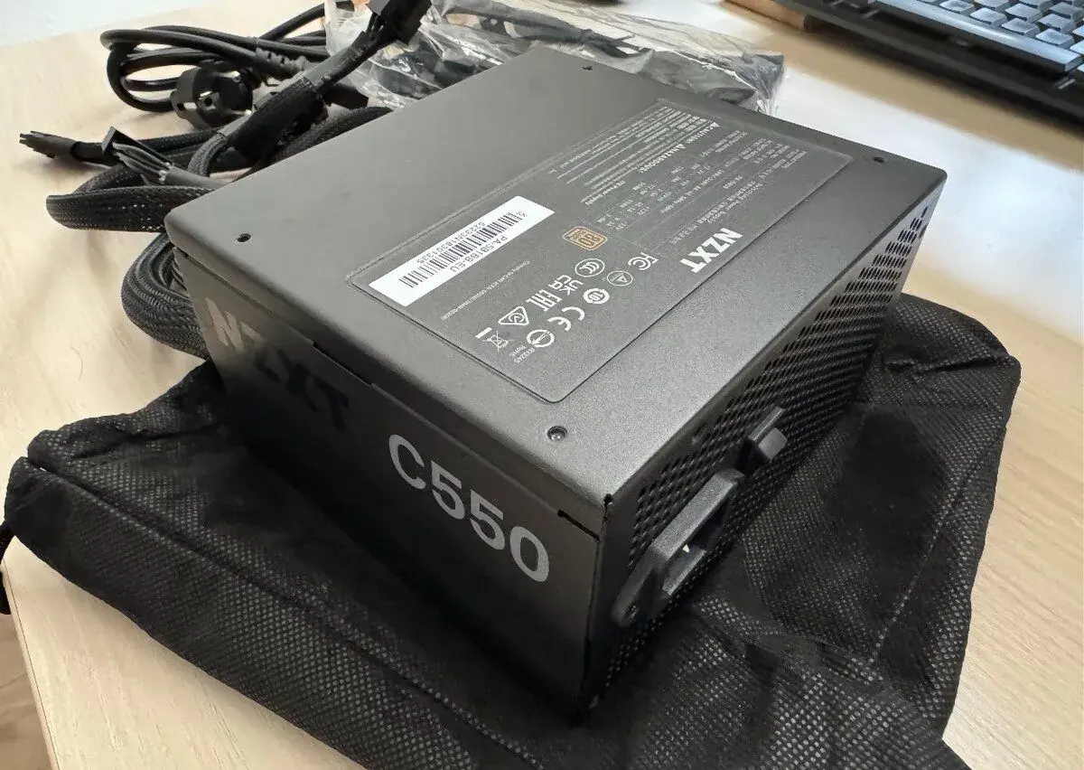 Zdroj NZXT C550 Bronze (550W)
