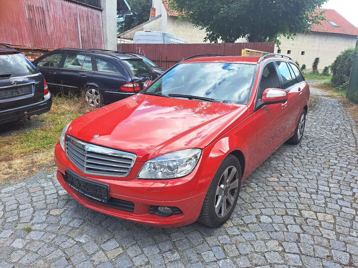 Mercedes-Benz C200 – 2008, 206 000 km