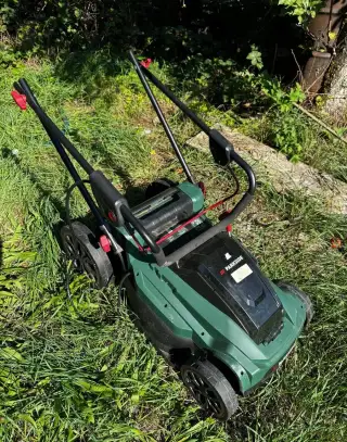 Akumulátorová sekačka na trávu Parkside PRMA 40-Li D2