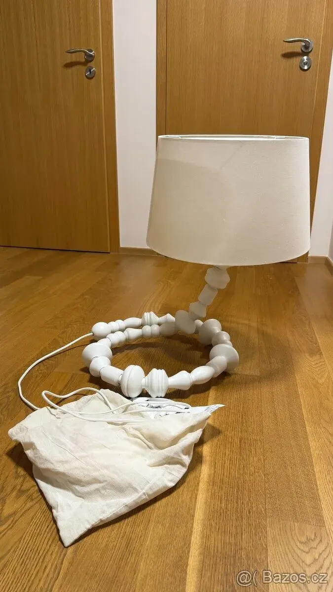 stolní lampa IKEA PS SVARVA