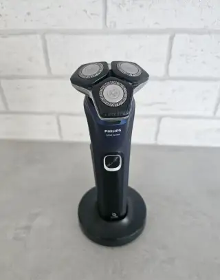 Philips Series 5000 Wet&Dry S5885/35 - holicí strojek