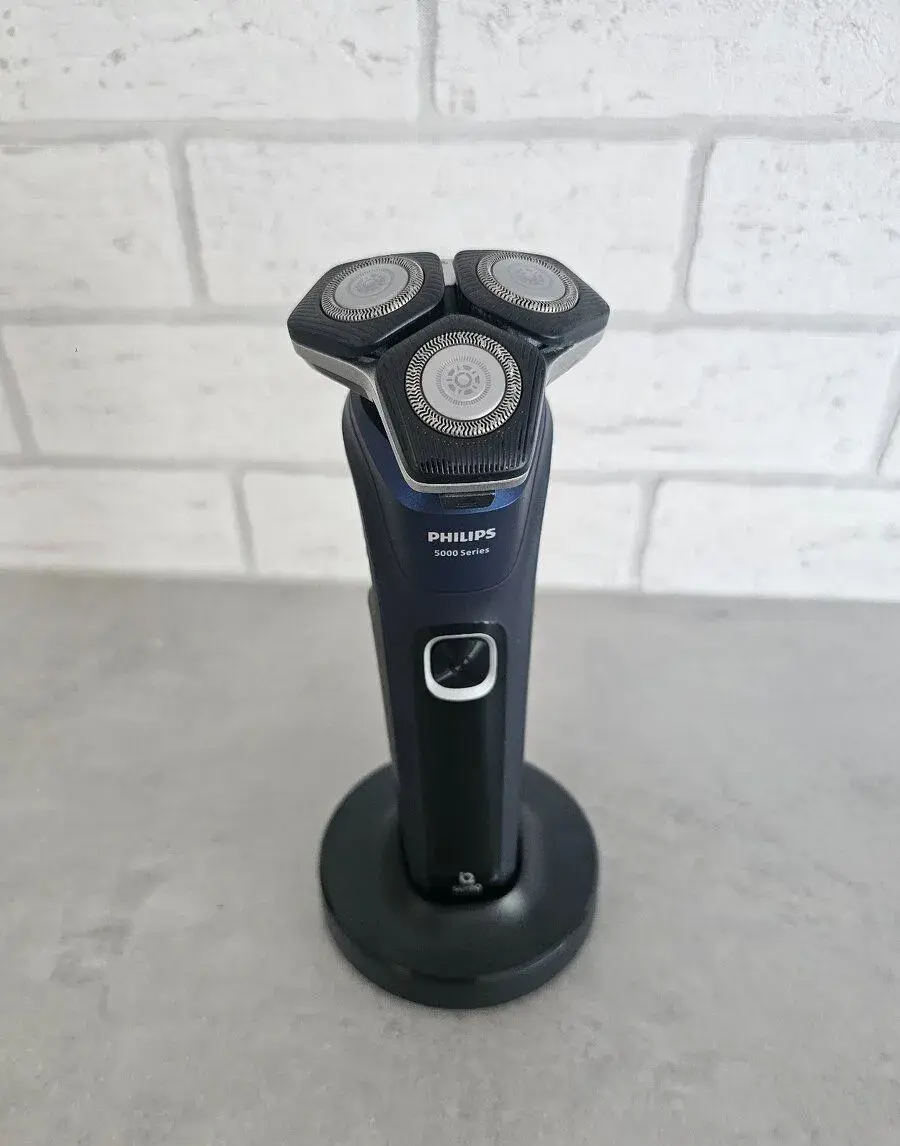 Philips Series 5000 Wet&Dry S5885/35 - holicí strojek