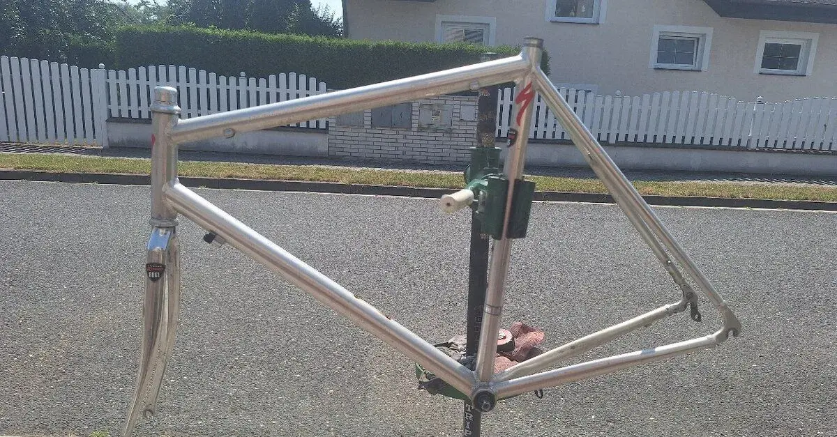 Silniční duralový rámový set Kinesis