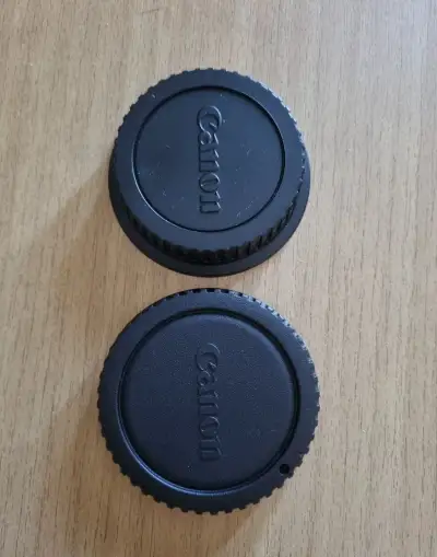 Sada krytek těla a objektivu pro Canon EOS EF/EF-S