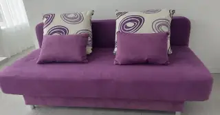 Rozkládací pohovka s úložným prostorem