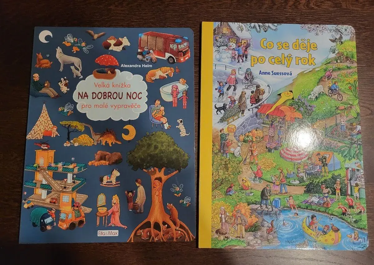 Kniha / leporelo Co se děje po celý rok /Velká knížka