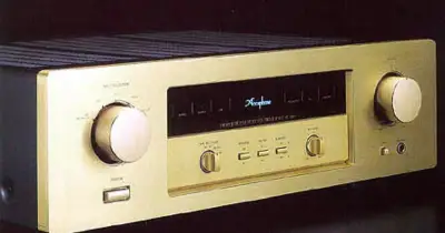 Accuphase E-210A