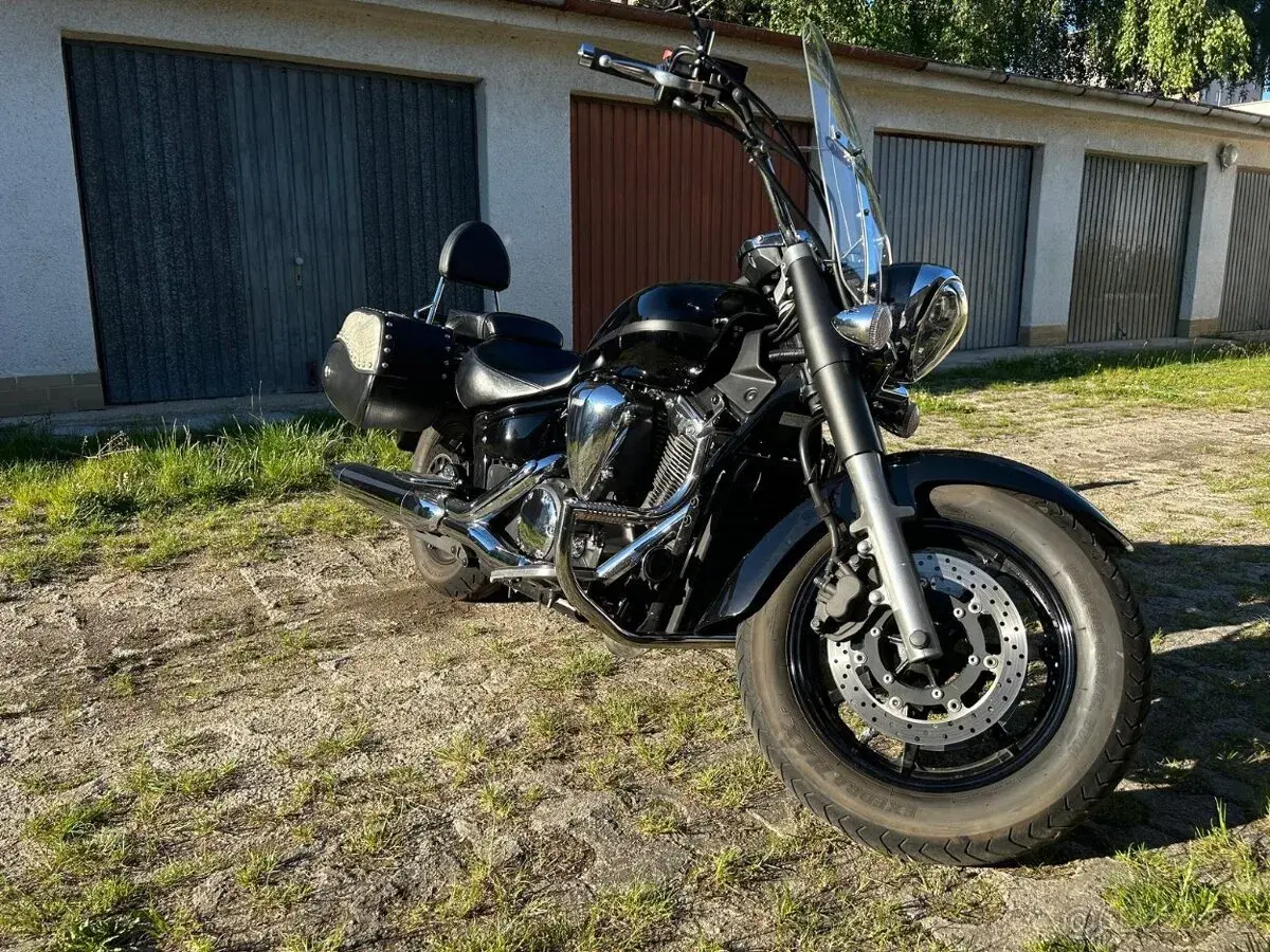 Yamaha XVS 1300A Midnight Star