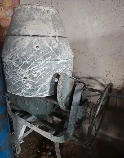 Stavební míchačka 120L na beton, 400V (380V)