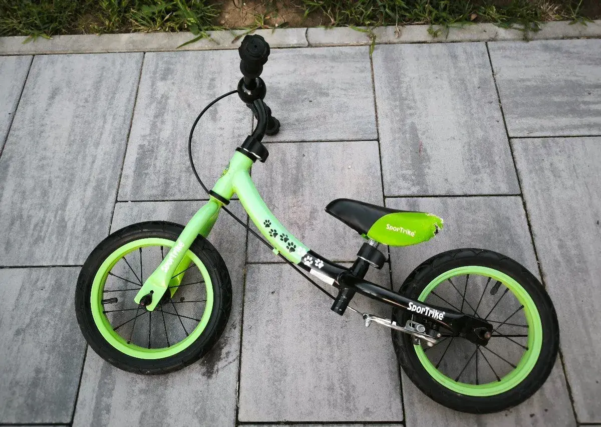Odrážedlo SporTrike kovové, zadní brzda