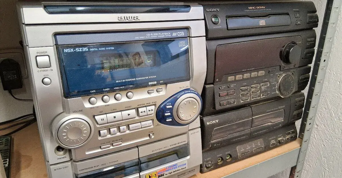 Aiwa a Sony HI FI věž