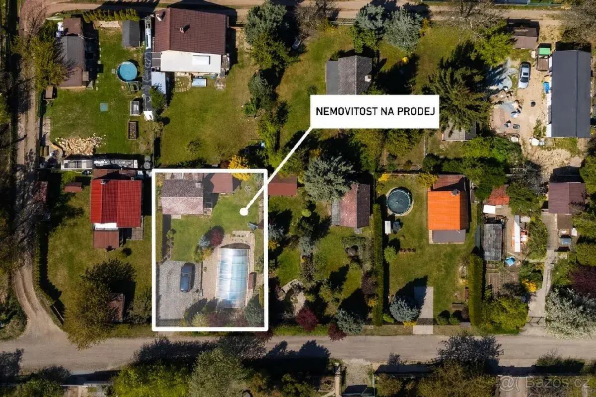 Prodej pozemku 369 m², chaty 17 m²