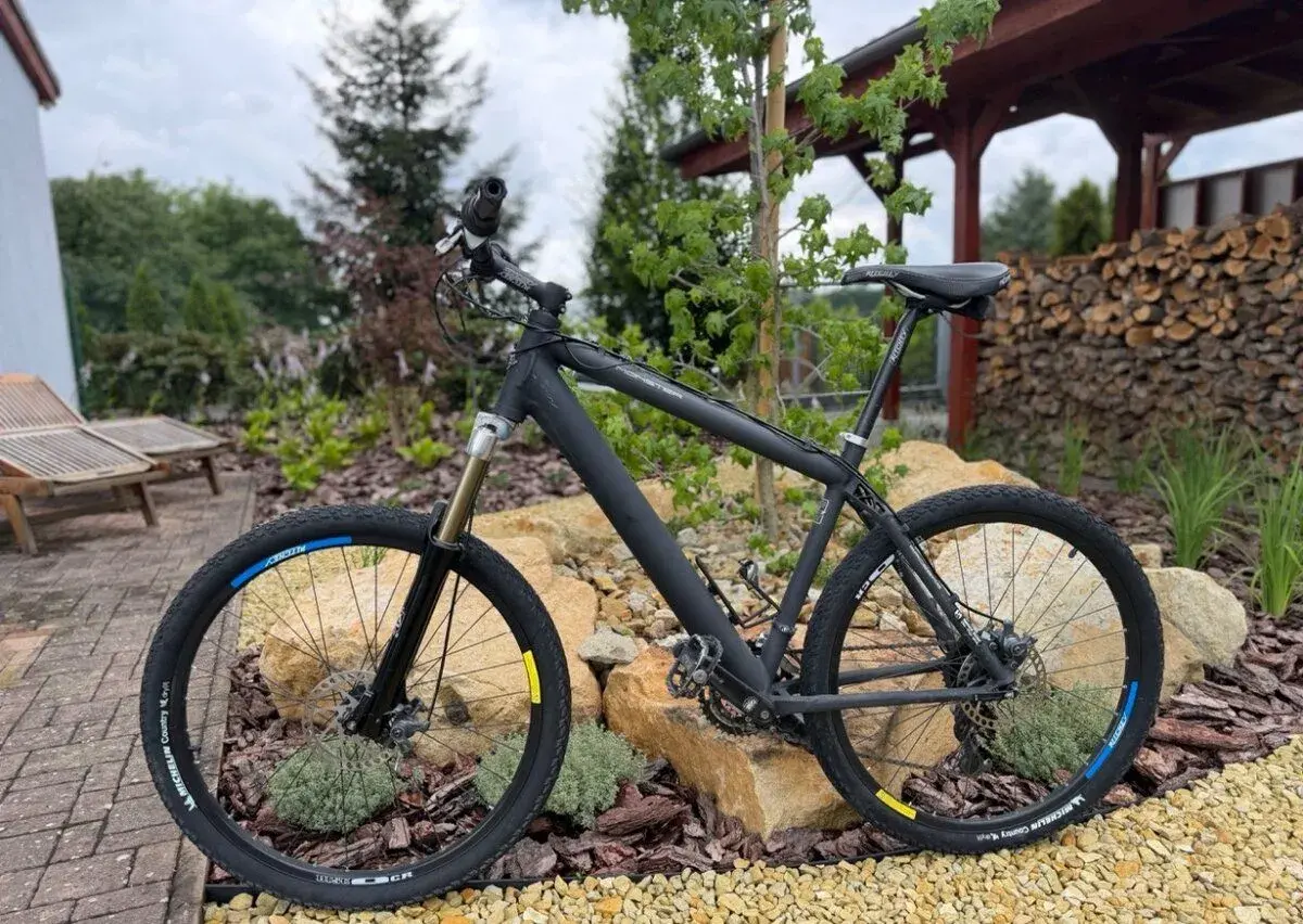 RB Monster 19" – Marzocchi Bomber, SRAM X7, nové pláště