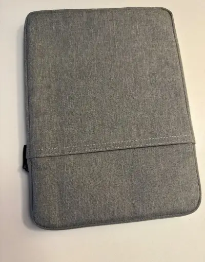 Pouzdro / obal na tablet 10,2"