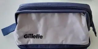 Toaletní/kosmetická taštička Gillette