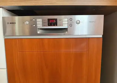 Vestavná myčka nádobí Bosch SMI59M25EU nerez