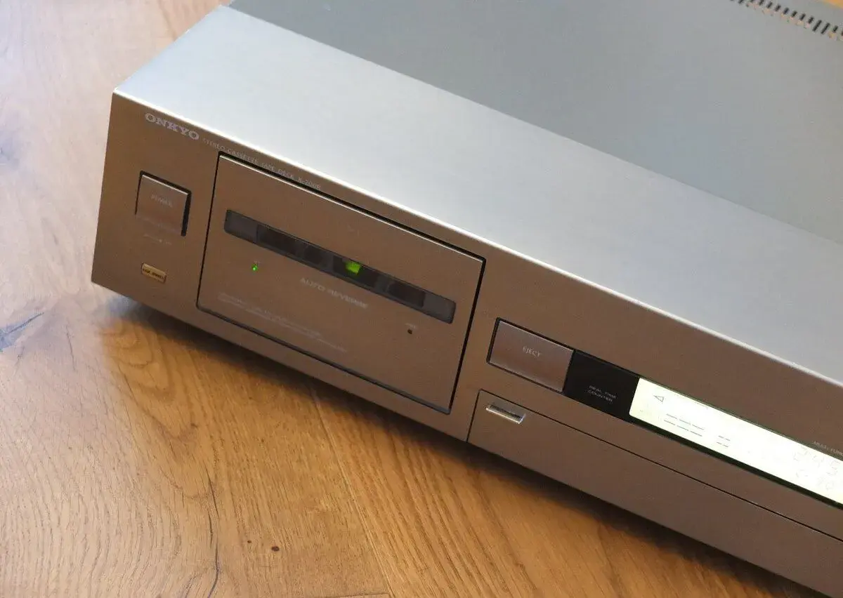 ONKYO K-200R auto-reverse Stereo TapeDeck(1990-91)