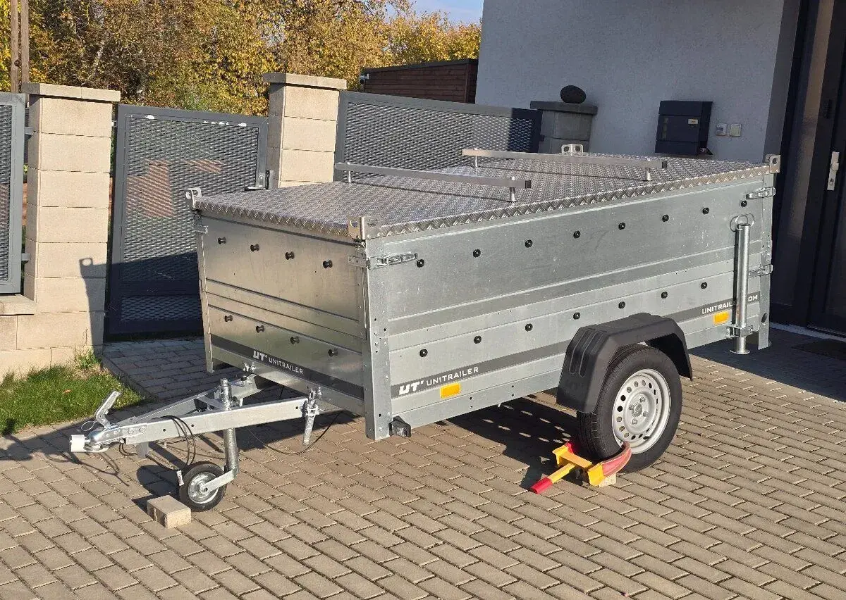Přívěsný vozík Unitrailer 230 KIPP s hliníkovým víkem, 2025
