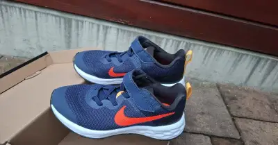 Dětské tenisky Nike Revolution 6, vel. 31 - nové, nenošené