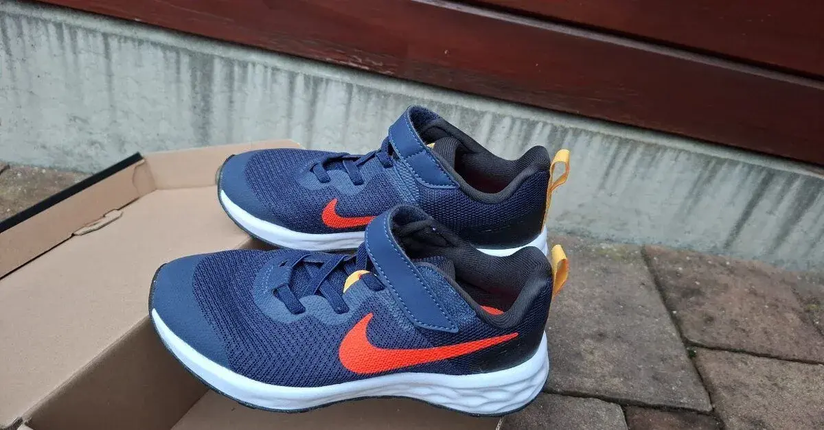 Dětské tenisky Nike Revolution 6, vel. 31 - nové, nenošené