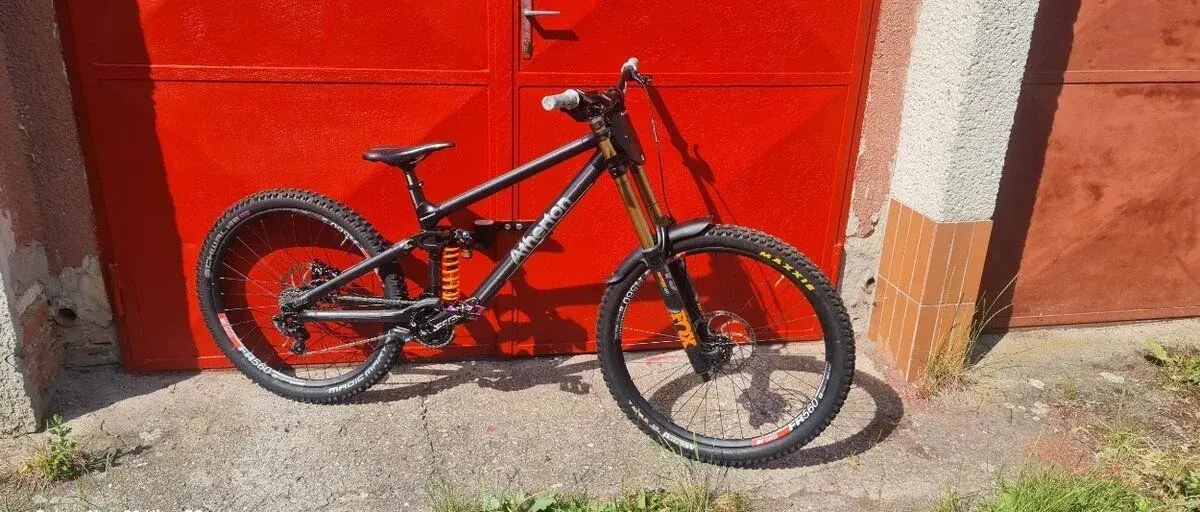 Atherton AM.200M velikost 8