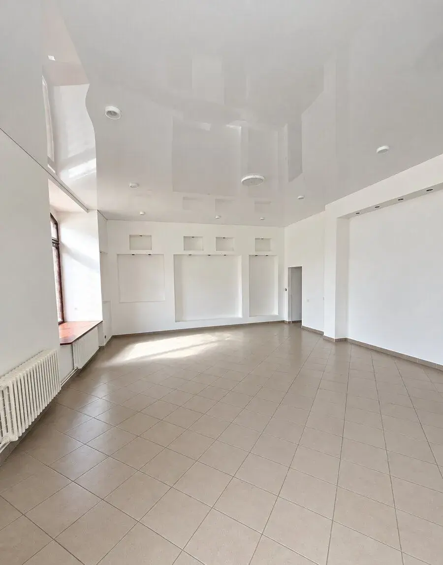 Pronájem obchodního prostoru / kanceláře 52 m²