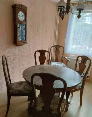 Starožitný nábytek