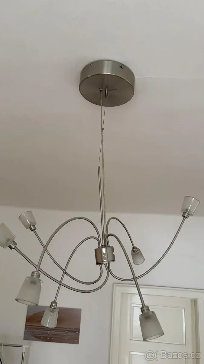 IKEA kovový závěsný lustr – 8 ramen