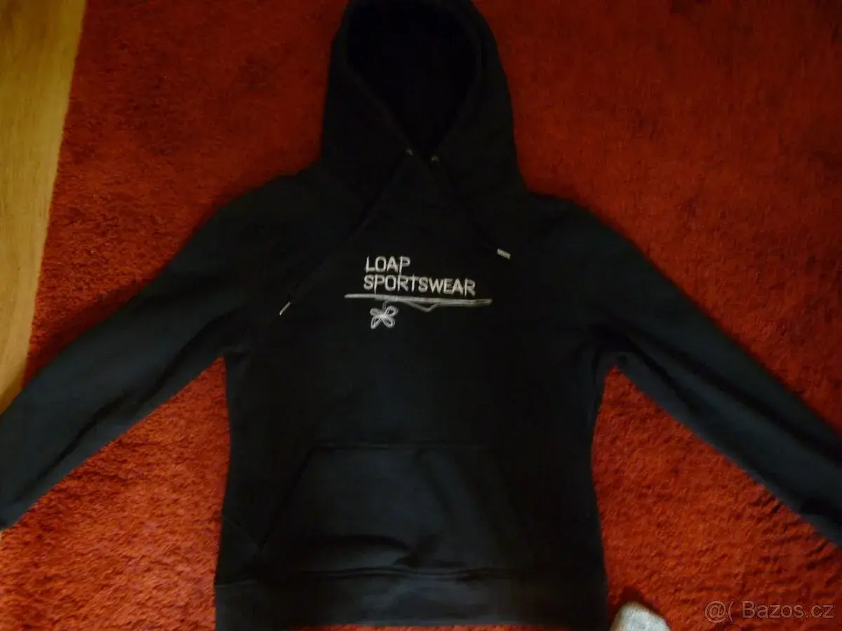 TÉMĚŘ NOVOU MIKINU LOAP SPORTSWEAR