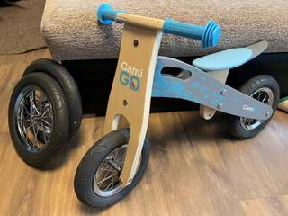 Dřevěné odrážedlo CamiGO s nafukovacími koly 10 a 12"