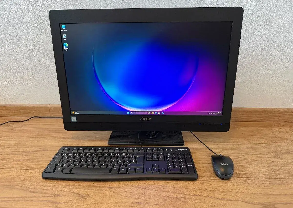 Téměř nový profesionální AiO PC ACER klávesnice myš záruka