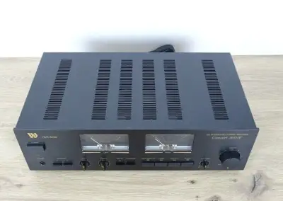 Stereo zesilovač