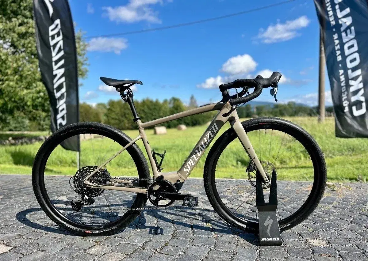 Specialized Turbo Creo 2 Comp E5 2025, M