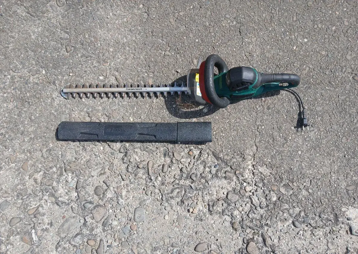 plotostrih elektricke nuzky parkside 600w