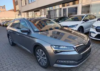 Škoda Superb – 2023, 164 952 km