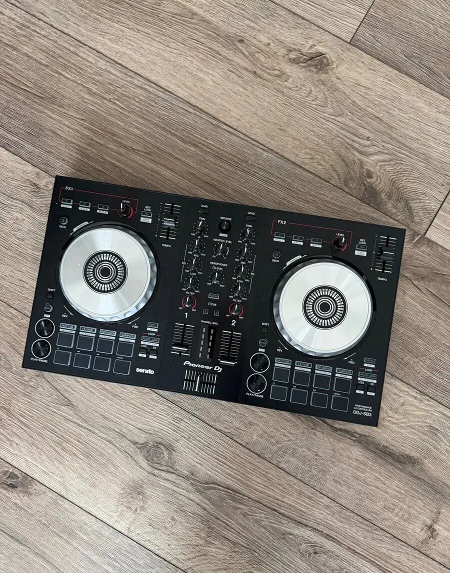 Pioneer DJ DDJ-SB3 – Like New Condition