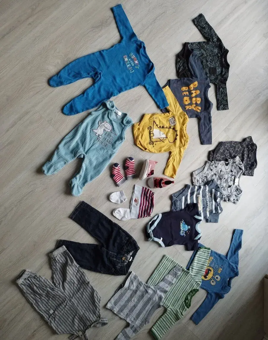 Sadu obleceni pro chlapecka vel. 62 (18 ks)