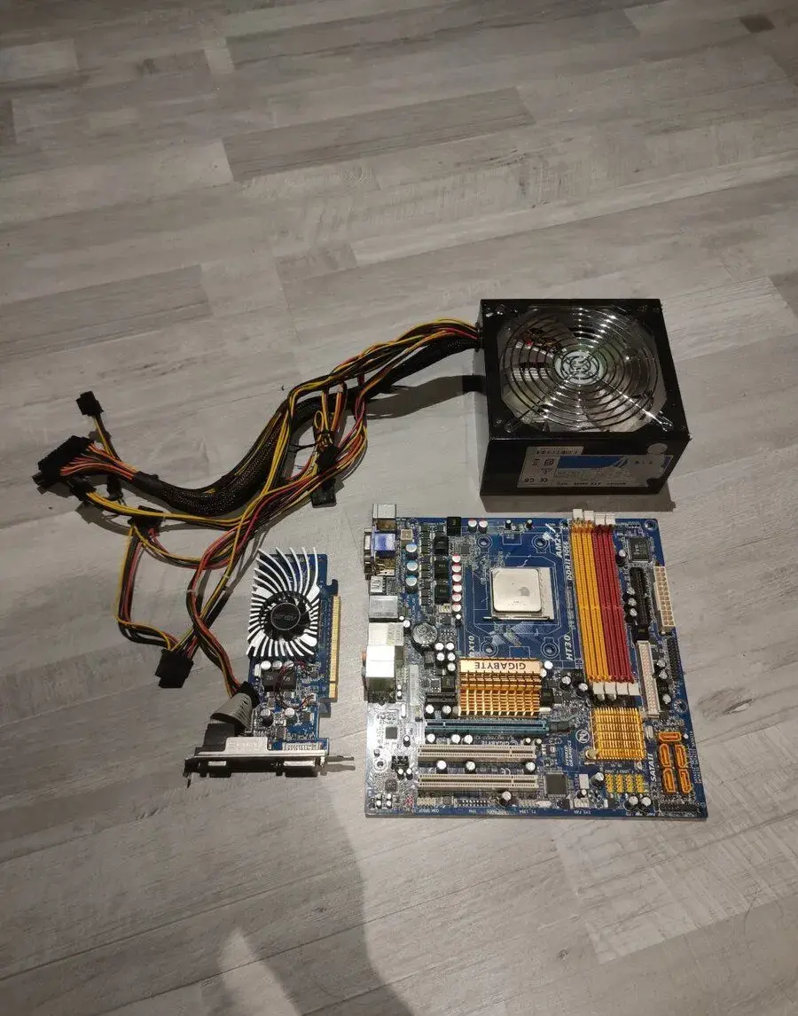 Gigabyte GA-MA78GM-S2H/AM2+/DDR2/550W
