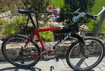 Horské kolo GIANT 840, velikost 19,5