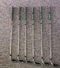 Golfové hole Titleist AP1 P - 5